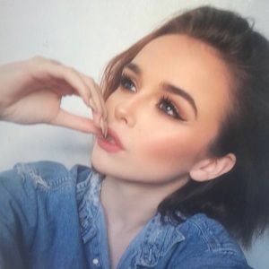 Meet your Posher, Sharon